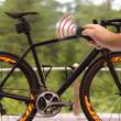 Alarmă pt. biciclete cu telecomandă şi sirenă 110 dB