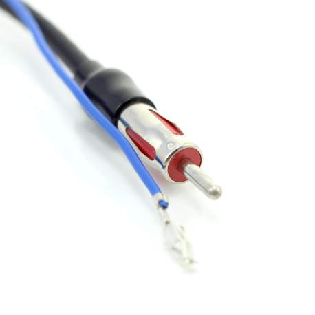 Adaptor antenă	 1 x Fakra-Z - Phantom Power Supply (activ) -> DIN(tată) AUDI -  MERCEDES-BENZ - SEAT - SKODA - VW CITROEN - PEUGEOT - RENAULT